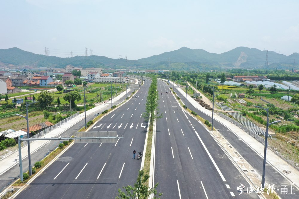 Západní rozšíření Beilun Huangshan Road (Xiaojiajiang Road - Fuchunjiang Road) oficiálně otevřeno pro provoz