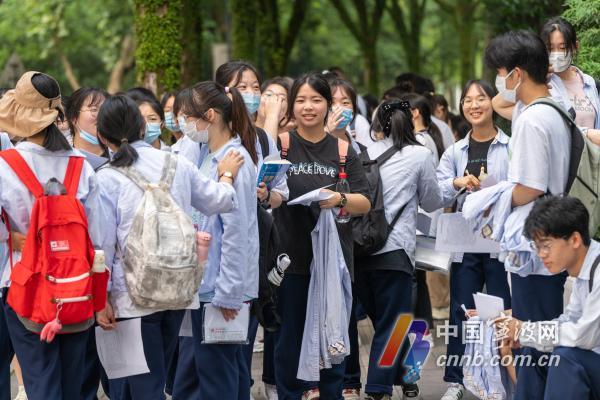 Důležitý okamžik výsledků testování pro 44 900 zkoušených v přijímací zkoušce na vysokou školu ningbo v roce 2022
