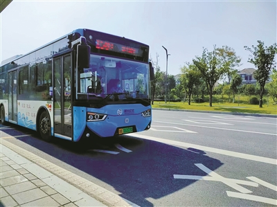 Veřejná doprava Ningbo podporuje „zelenou dopravu“
